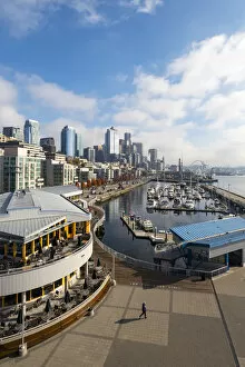 Waterfront and downtown from Pier 66, Seattle, Washington, USA