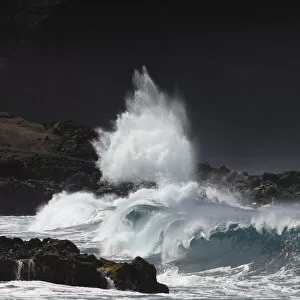 Images Dated 21st December 2020: Waves at Playa de las Arenas, Tenerife, Canary Islands, Spain