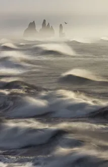Iceland Gallery: Waves at Reynisdrangar, Vik y Myrdal, Southern Iceland, Iceland
