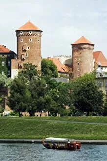 Images Dated 7th August 2006: Wawel Hill Castle above Boat on the Vistula River
