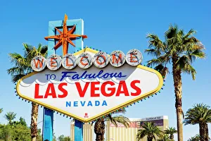 Nevada Prints: Welcome to Fabulous Las Vegas Sign, Las Vegas, Nevada, USA
