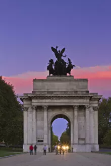 Images Dated 24th May 2011: Wellington Arch, London, England, UK
