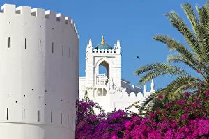 Islamic Architecture Collection: White buildings near Sultans Palace in Old Muscat, Oman