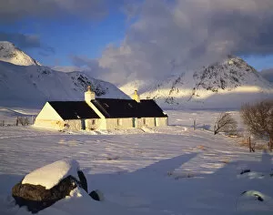 Images Dated 30th November 2016: White Corries in Winter, Glen Coe, Highland Region, Scotland