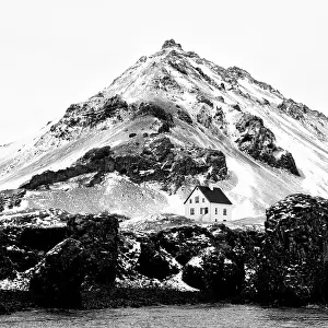 Isolated Prints: White house and snow-covered mountain in winter