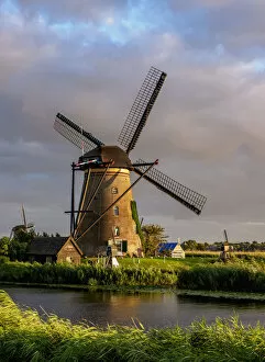 Images Dated 3rd August 2017: Windmill in Kinderdijk at sunset, UNESCO World Heritage Site, South Holland, The