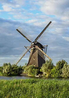Mill Gallery: Windmill in Kinderdijk, UNESCO World Heritage Site, South Holland, The Netherlands