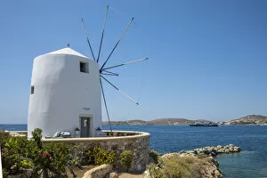 Images Dated 19th June 2019: Windmill in Parikia, Paros, Cyclade Islands, Greece