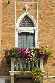 Images Dated 27th September 2016: Window and Balcony, Dorsoduro, Venice, Italy