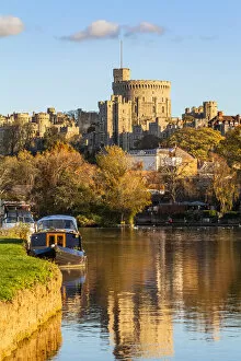 Images Dated 22nd January 2021: Windsor Castle and River Thames, Windsor, Berkshire, United Kingdom