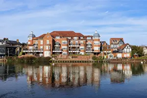 Windsor Prints: Windsor Townhouse and wonderful architecture on the River Thames