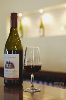 Western Australia Collection: Wine tasting room at Leeuwin wine estate, Margaret River, Western Australia, Australia