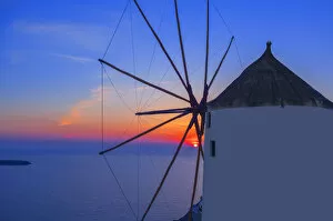 Images Dated 24th May 2019: Wndmill at sunset, Oia, Santorini, Cyclades Islands, Greece