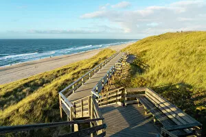 Images Dated 12th January 2023: Wooden boardwalk by beach, Wenningstedt, Sylt, Nordfriesland, Schleswig-Holstein, Germany