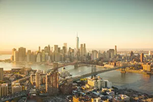 Images Dated 21st October 2019: One World Trade Center, Manhattan and Brooklyn Bridges, Manhattan, New York City