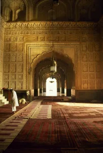 Islamic Republic Of Pakistan Gallery: Worshippers pray in the main prayer hall of Badshahi Mosque