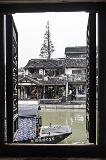 Images Dated 14th November 2016: Xitang, Zhejiang Province, Nr Shanghai, China