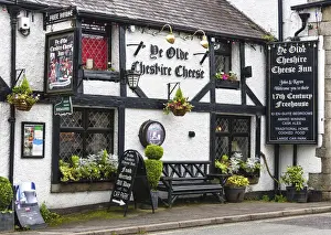 Pubs Prints: Ye Olde Cheshire Cheese Inn, traditional 17th century coaching inn in Castleton