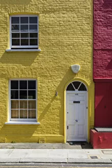 Images Dated 11th May 2017: Yellow house, Chelsea, London, England, UK