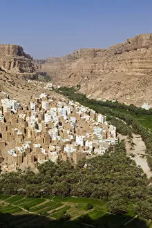 Images Dated 7th March 2012: Yemen, Hadhramaut, Wadi Do an, Ribat Ba-Ashan