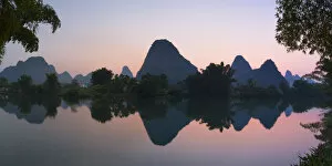 Guangxi Province Gallery: Yulong River at dusk, Yangshuo, Guangxi, China
